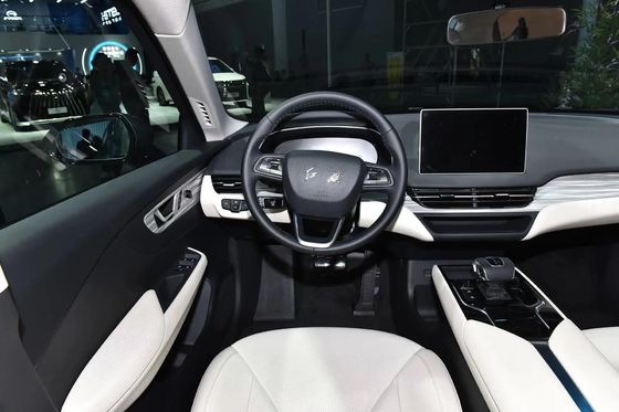 Gasolina o combustible eléctrico 2024 Hongqi Eqm5 Coche de color negro ventilación eficiente del asiento