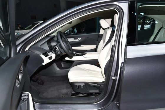 Gasolina o combustible eléctrico 2024 Hongqi Eqm5 Coche de color negro ventilación eficiente del asiento