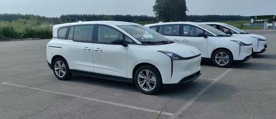 2023 Auto FAW Pentium Nat Blanco Color eléctrico puro Alta velocidad 5 asientos