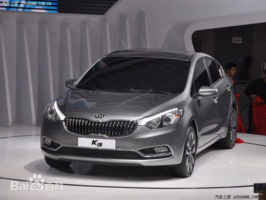 K3 Kia Subcompact Car 4 Puertas Sedán con pantalla táctil de alta resolución
